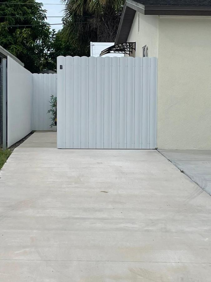 Incredible Comfortable Apartments Near The Airport And Beaches Tampa Eksteriør billede