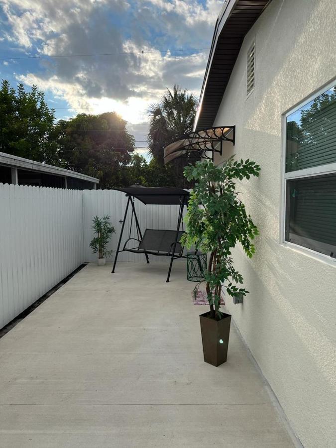 Incredible Comfortable Apartments Near The Airport And Beaches Tampa Eksteriør billede