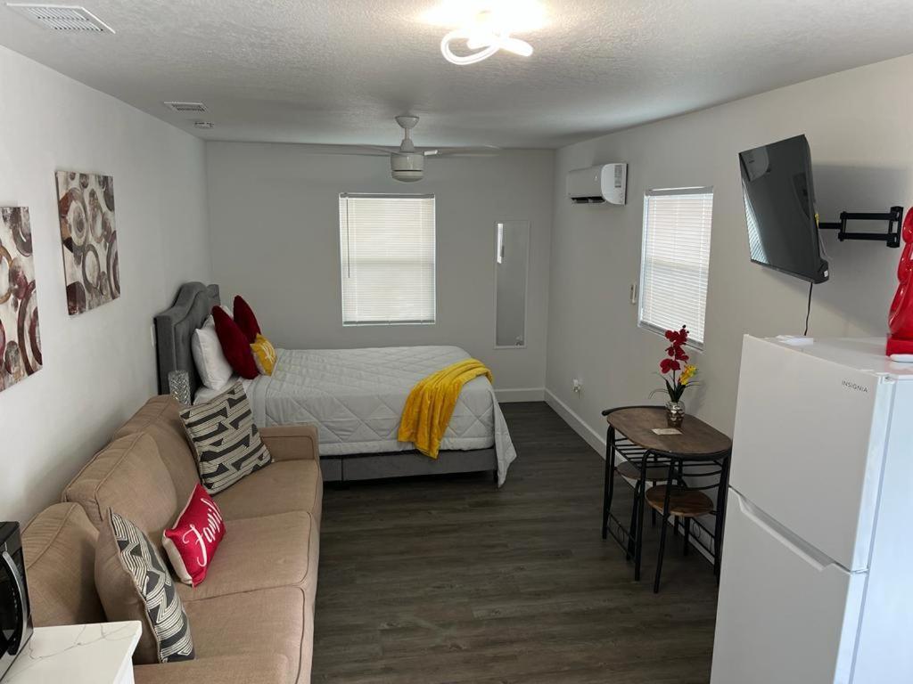 Incredible Comfortable Apartments Near The Airport And Beaches Tampa Eksteriør billede