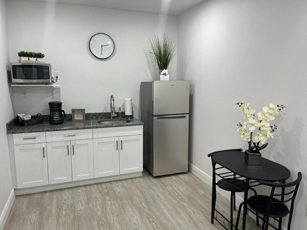 Incredible Comfortable Apartments Near The Airport And Beaches Tampa Eksteriør billede