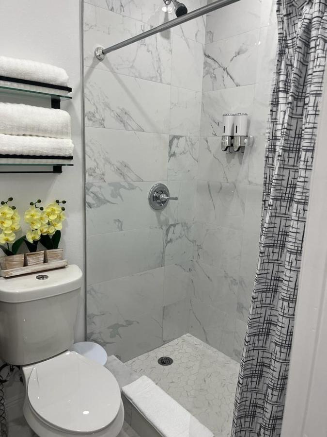 Incredible Comfortable Apartments Near The Airport And Beaches Tampa Eksteriør billede