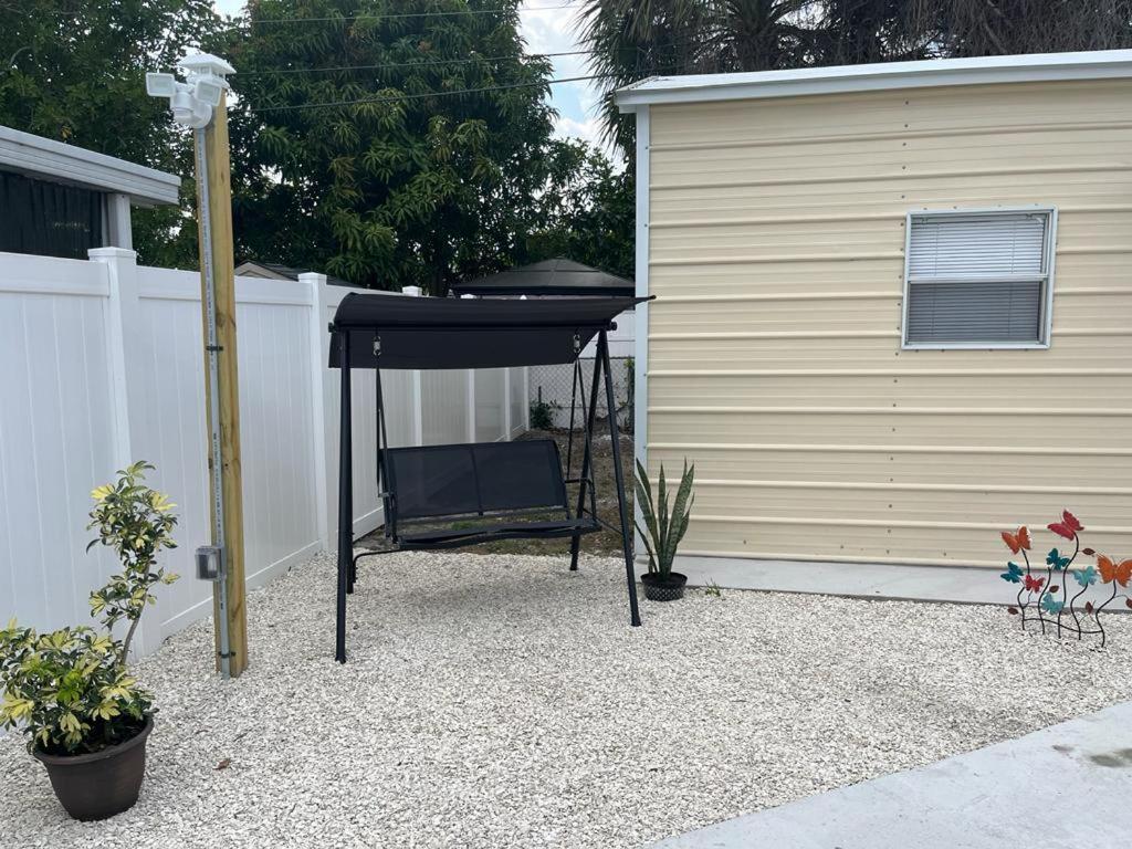 Incredible Comfortable Apartments Near The Airport And Beaches Tampa Eksteriør billede